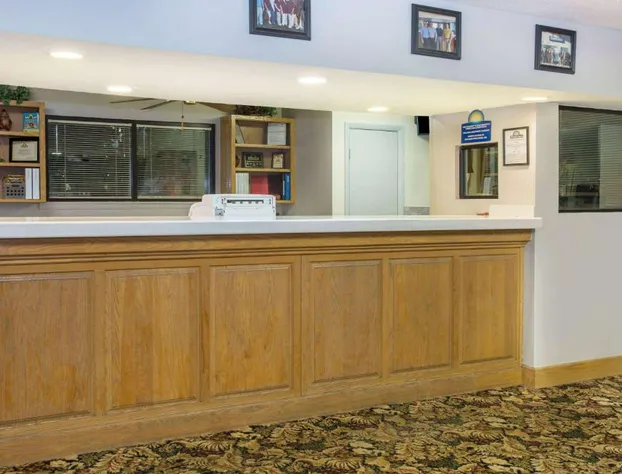 Days Inn by Wyndham Valdosta I-75 hotel detail image 2