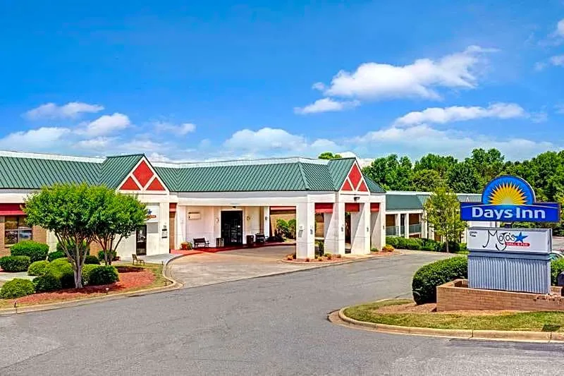 Days Inn by Wyndham Cornelius Lake Norman hotel hero