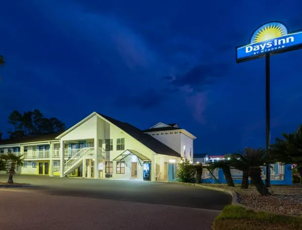 Days Inn by Wyndham Alma hotel detail image 2