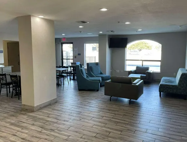 Days Inn by Wyndham Dallas Garland West hotel detail image 2