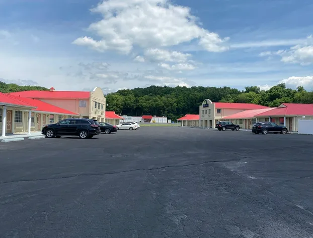 Huntington Inn hotel detail image 3