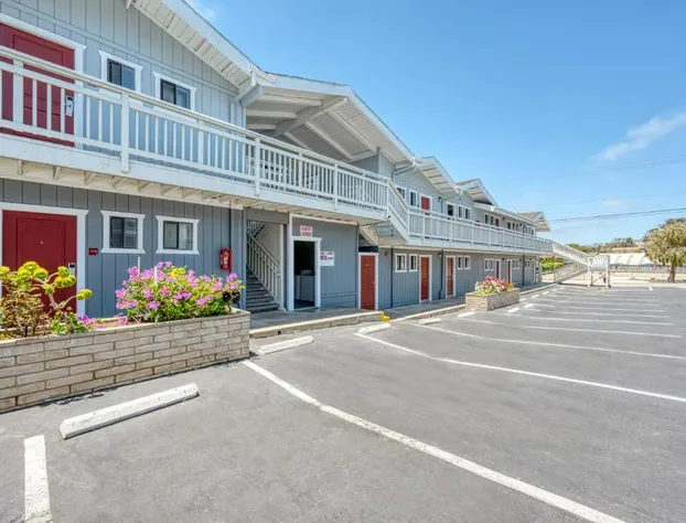 Harbor House Inn Morro Bay hotel detail image 3