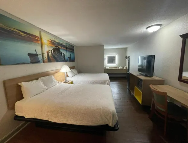 Days Inn by Wyndham Elizabeth City hotel detail image 2