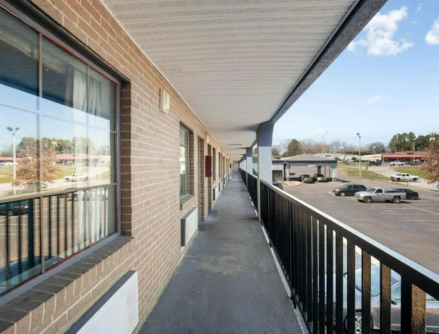 Hotel O Columbia Downtown near I-65 hotel detail image 3