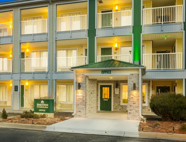 HomeTowne Studios by Red Roof Lake Charles - Sulphur hotel detail image 3