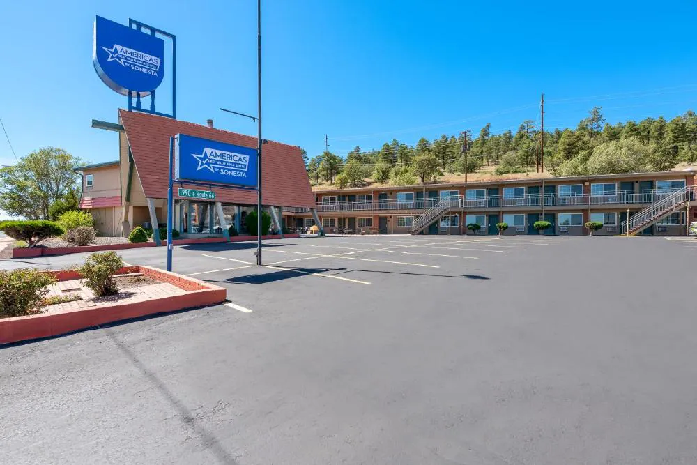 Americas Best Value Inn & Suites Flagstaff hotel hero