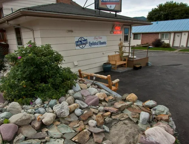 Falls Motel hotel detail image 4