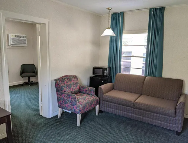 America's Best Inn & Suites Wilmington hotel detail image 2