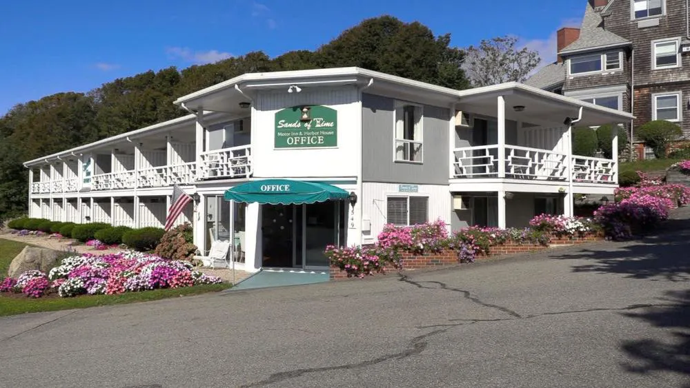 Sands of Time Motor Inn & Harbor House hotel hero
