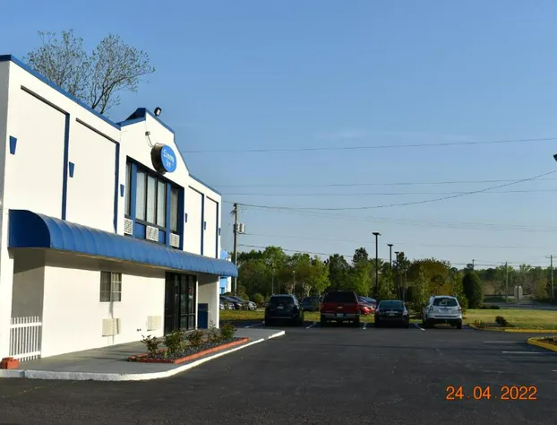 Economy Inn hotel detail image 3