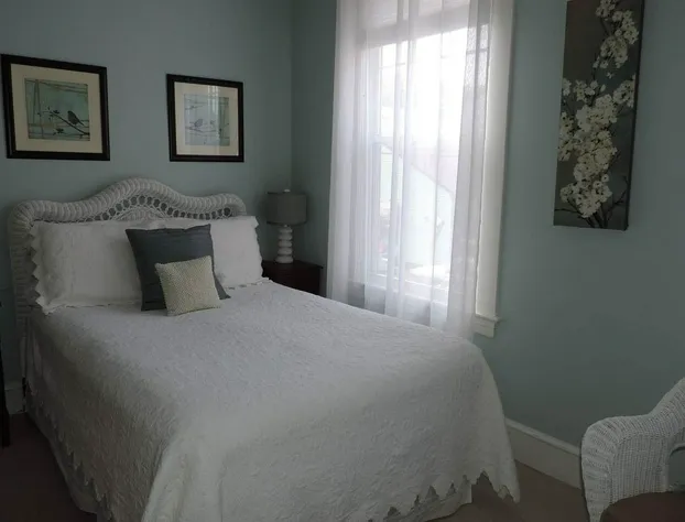 Café Drydock & Inn hotel detail image 4