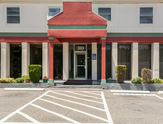 Econo Lodge Stewart International Airport hotel detail image 1