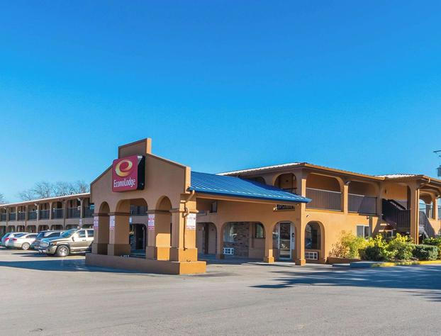 Econo Lodge San Marcos University Area hotel detail image 2