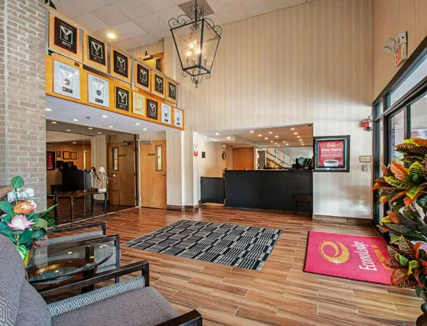 Econo Lodge Metro hotel detail image 2