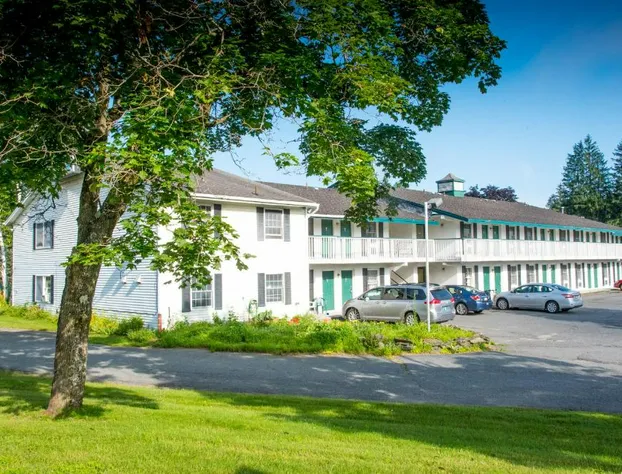 Colonnade Inn hotel detail image 1
