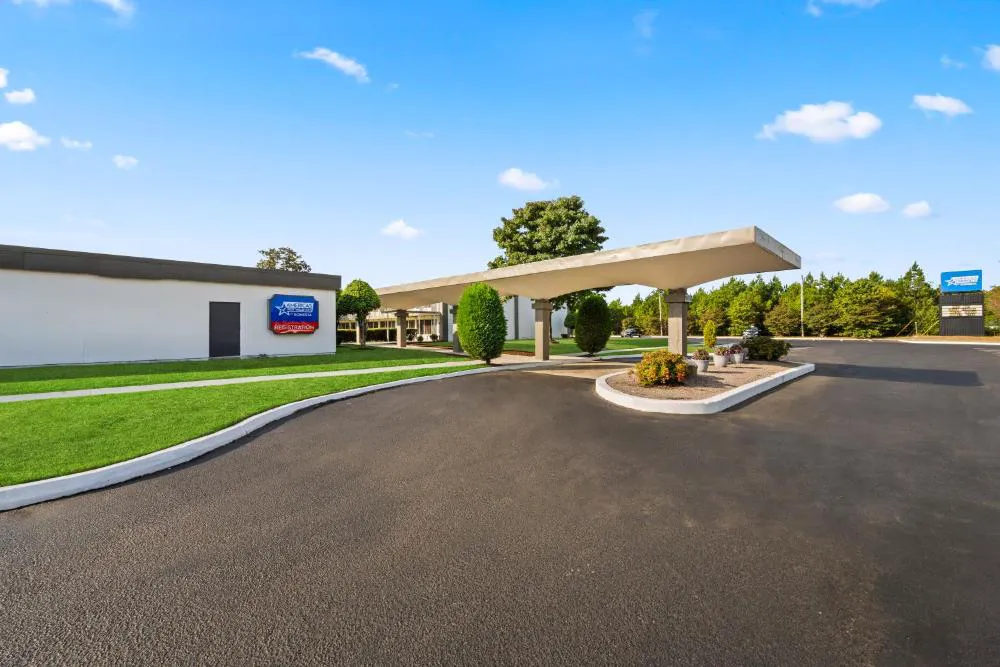 Americas Best Value Inn Wilson hotel hero