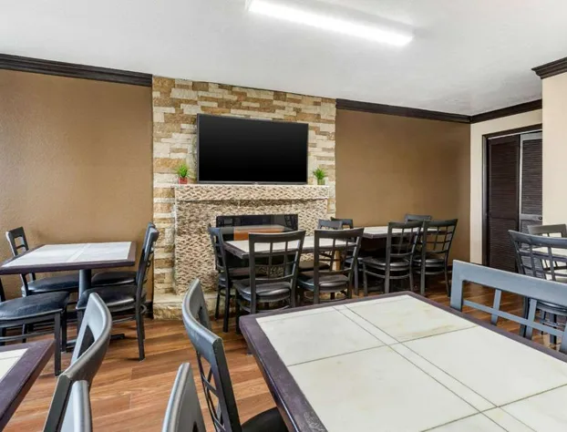 Econo Lodge Rock Hill Northeast hotel detail image 2