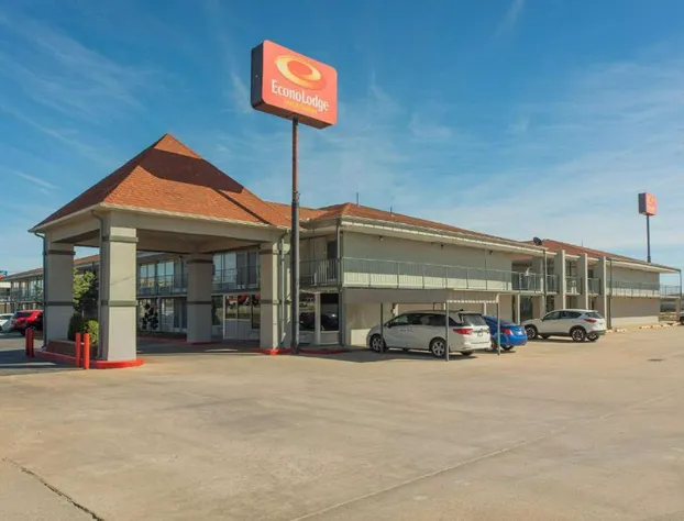 Econo Lodge And Suites Bricktown hotel detail image 1
