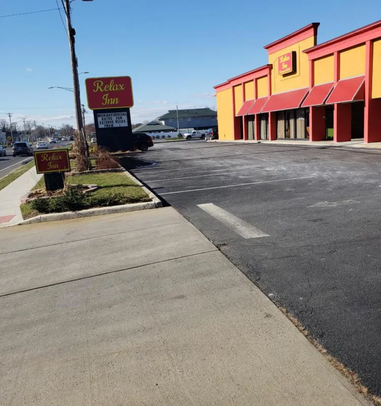 Relax Inn hotel hero