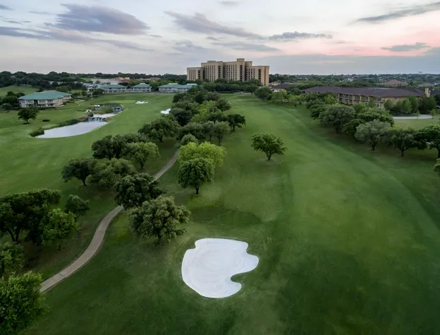 Four Seasons Resort & Club Dallas at Las Colinas hotel detail image 2