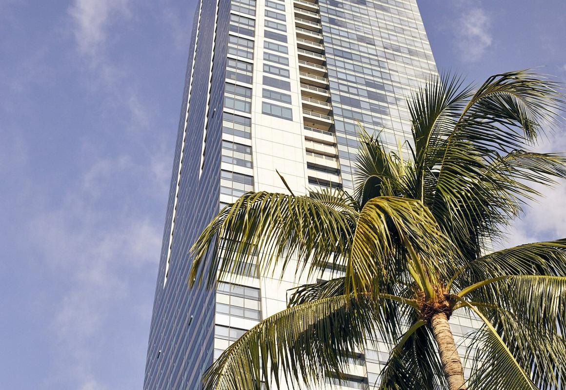 Four Seasons Hotel Miami hotel hero