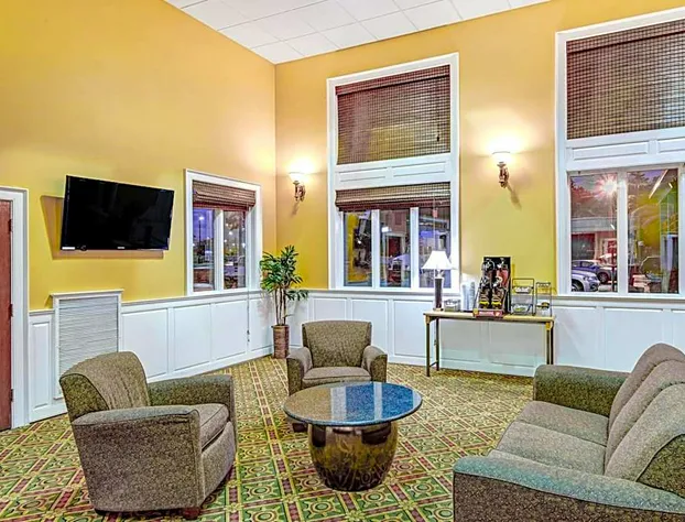 Days Hotel & Conference Center by Wyndham Methuen MA hotel detail image 1