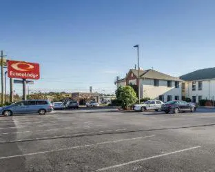 Econo Lodge Brunswick Travel Center hotel detail image 1