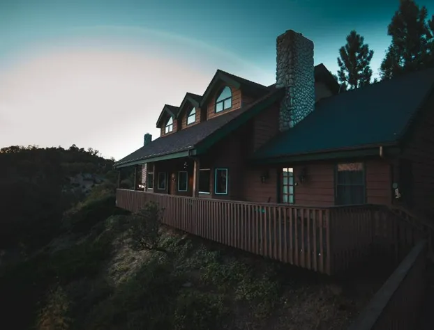 Tucker Peak Lodge hotel detail image 4