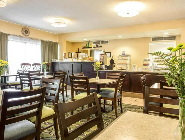 Clarion Inn & Suites Aiken South hotel detail image 4