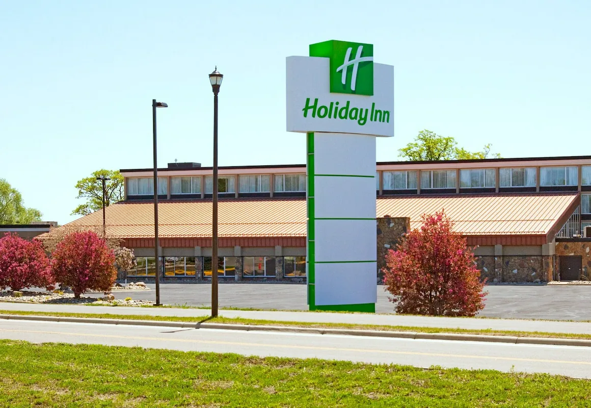 Holiday Inn Detroit Lakes by IHG hotel hero