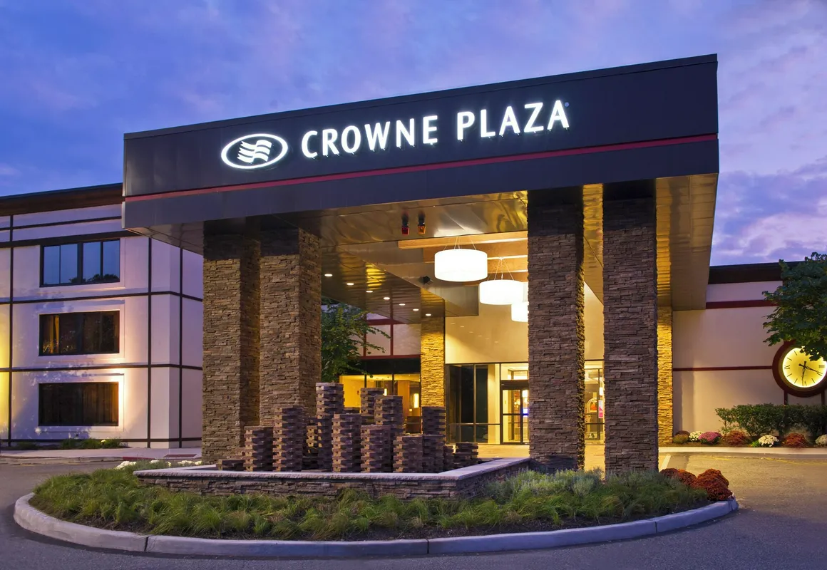 Crowne Plaza Suffern - Mahwah by IHG hotel hero