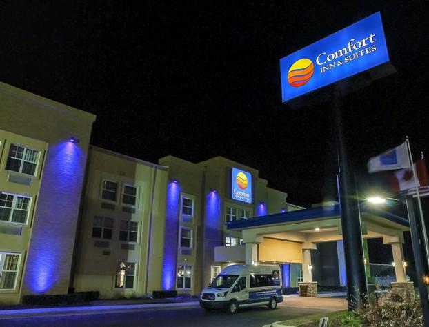 Comfort Inn & Suites hotel detail image 2