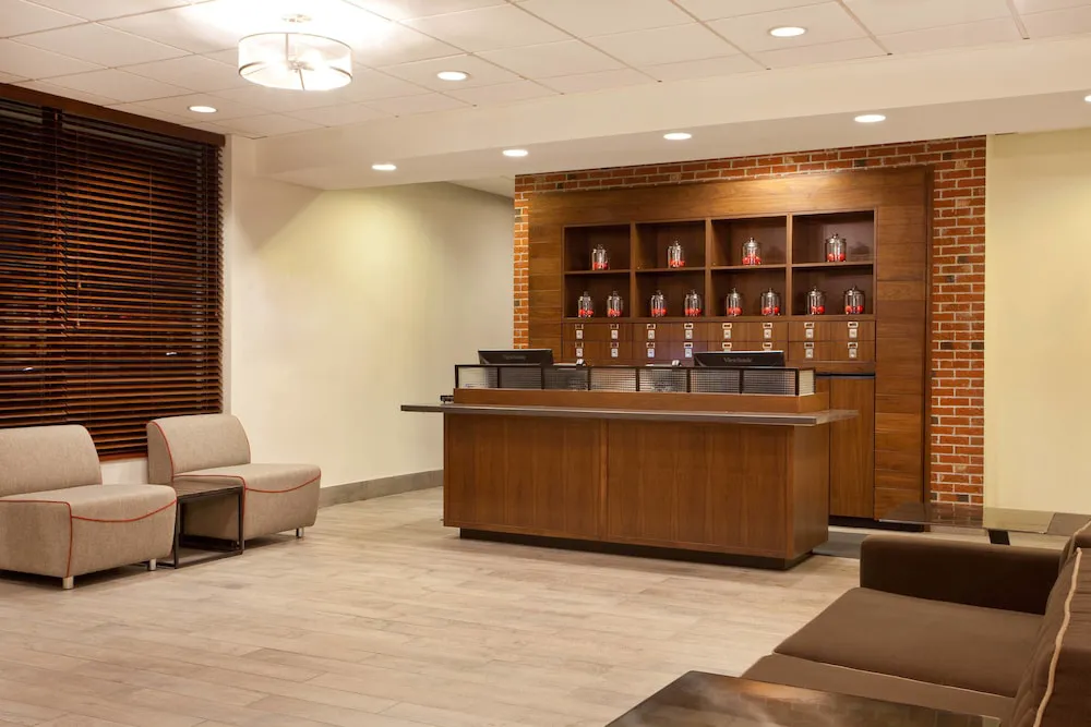 Four Points by Sheraton Cleveland Airport hotel hero
