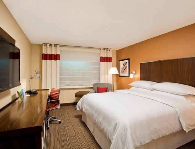 Four Points by Sheraton Cleveland Airport hotel detail image 4