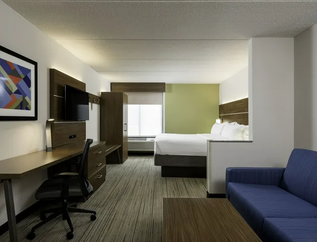Holiday Inn Express & Suites Charlotte Arpt-Belmont by IHG hotel detail image 4
