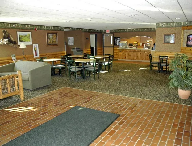 Pellston Lodge hotel detail image 3