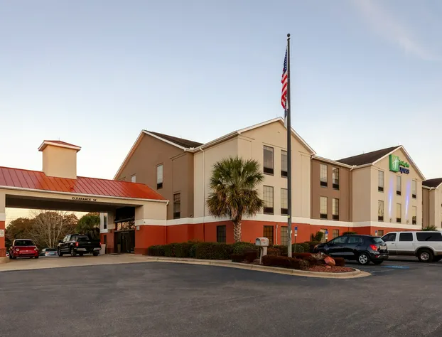 Holiday Inn Express & Suites Milton East I-10 by IHG hotel detail image 2