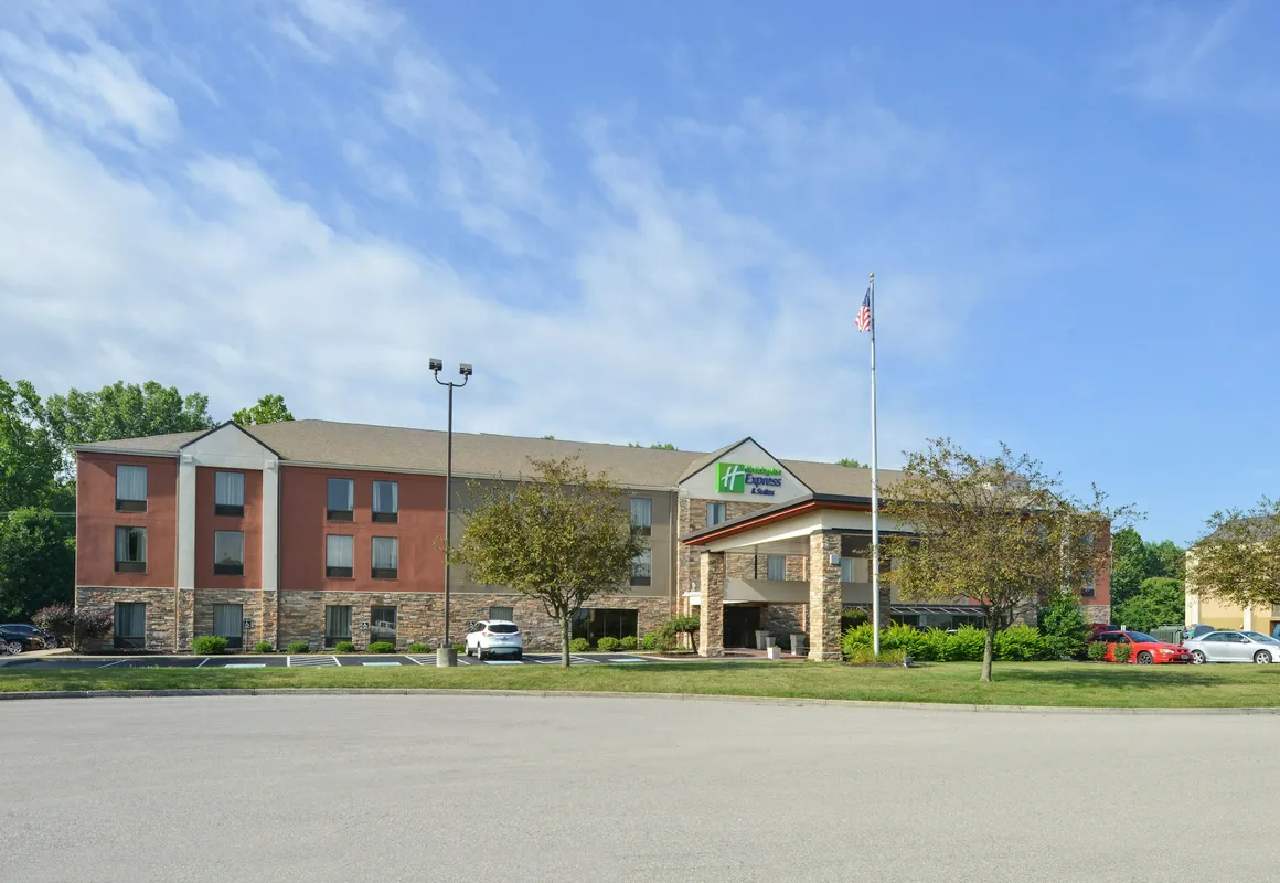 Holiday Inn Express & Suites Dayton-Huber Heights by IHG hotel hero