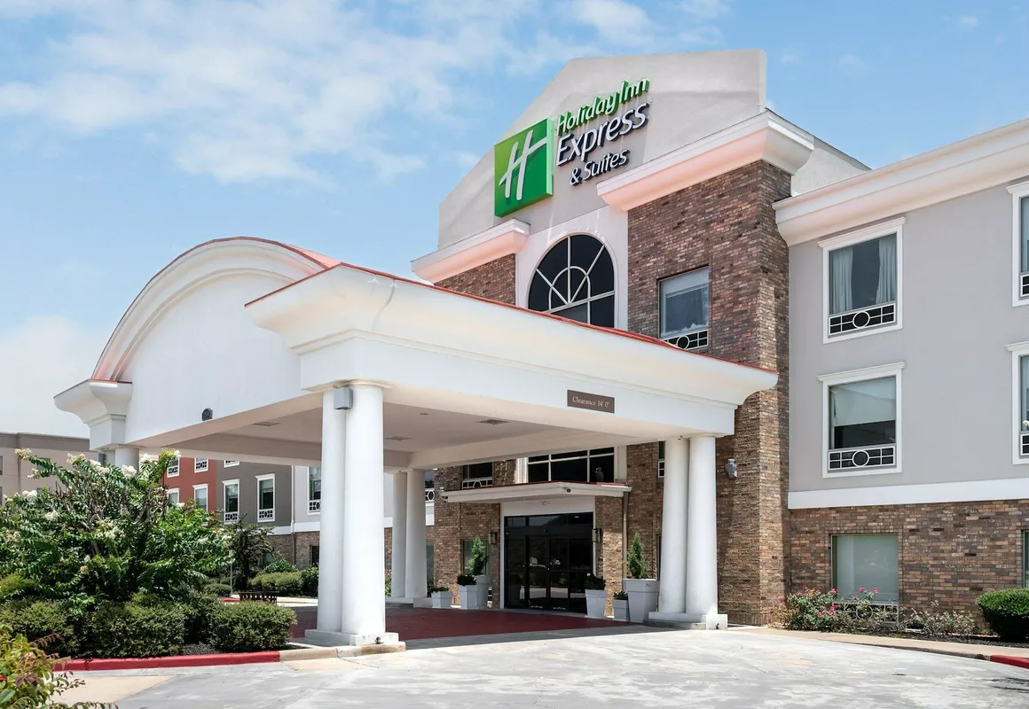 Holiday Inn Express Hotel & Suites Conroe I-45 North by IHG hotel hero