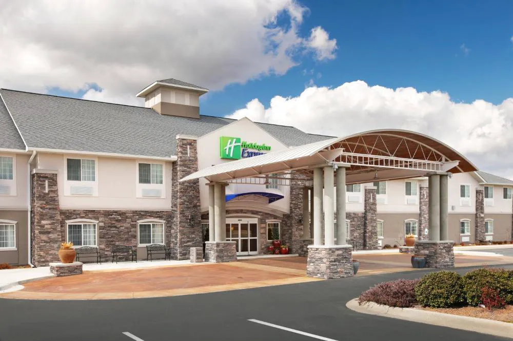 Holiday Inn Express Monticello by IHG hotel hero