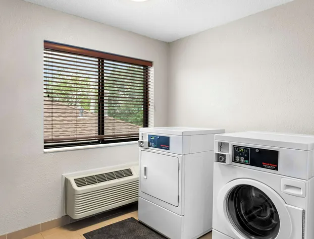 Best Western Oswego Hotel hotel detail image 4