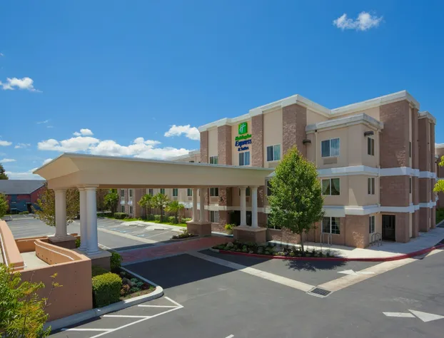 Holiday Inn Express Hotel & Suites Livermore by IHG hotel detail image 1