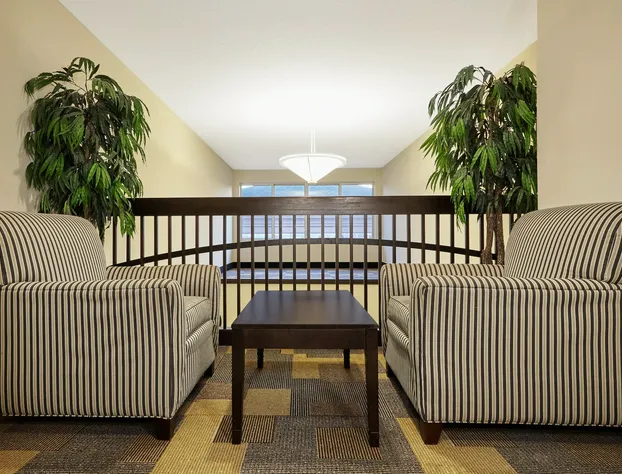 Holiday Inn Express & Suites Pekin (Peoria Area) by IHG hotel detail image 3