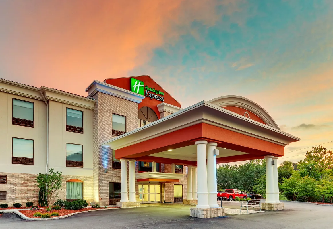 Holiday Inn Express & Suites Corbin by IHG hotel hero