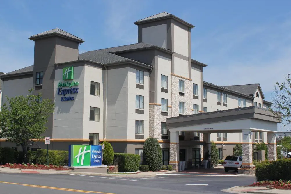 Holiday Inn Express & Suites Charlotte-Concord-I-85 by IHG hotel hero