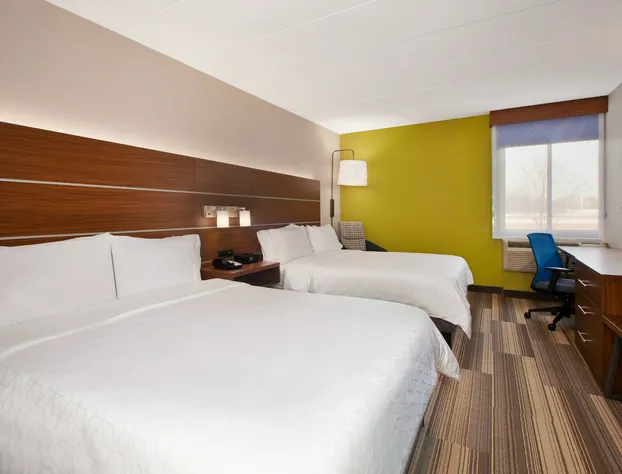 Holiday Inn Express Fairfax - Arlington Boulevard by IHG hotel detail image 4