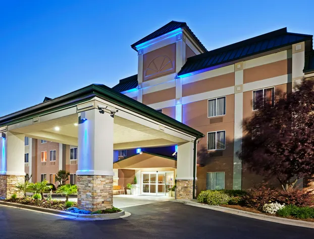 Holiday Inn Express Hotel and Suites Kings Mountain by IHG hotel detail image 3