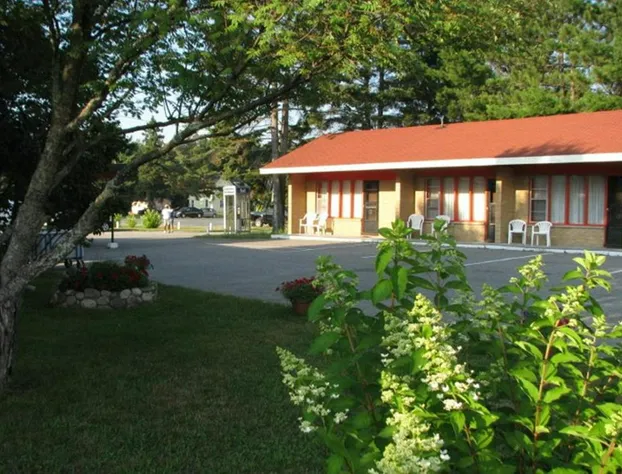 Red Top Motor Inn hotel detail image 2