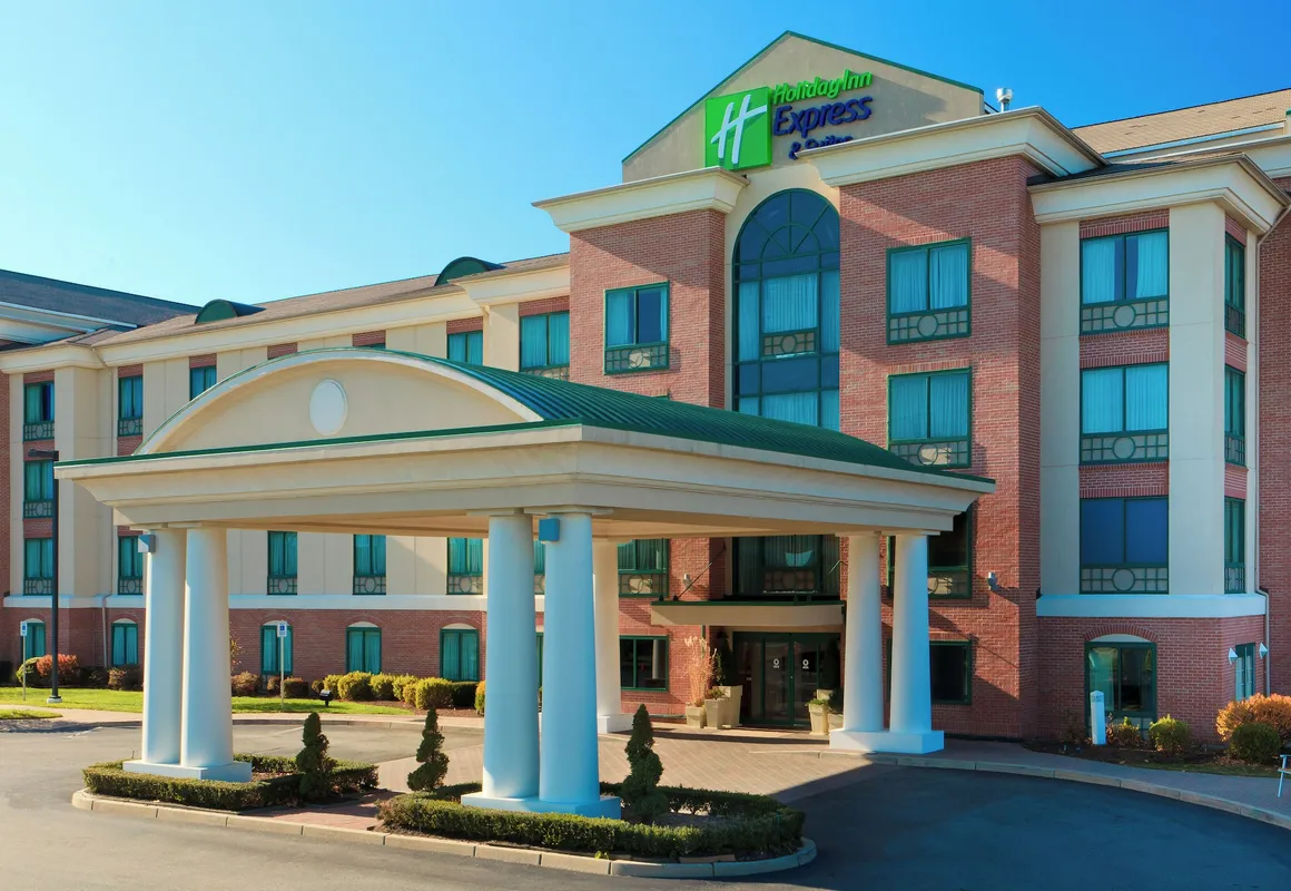 Holiday Inn Express Hotel & Suites Warwick-Providence (Arpt) by IHG hotel hero