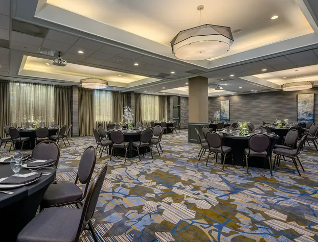 DoubleTree by Hilton Raleigh Midtown, NC hotel detail image 3